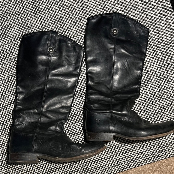 Frye Shoes - FRYE Black Leather Boots. SIZE 9. Used but a classic staple pair of boots.